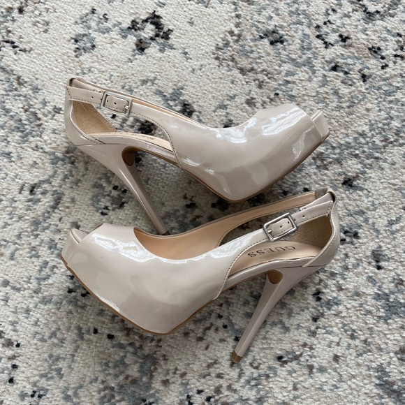 Guess heels nude patent leather size 5 - Picture 2 of 4